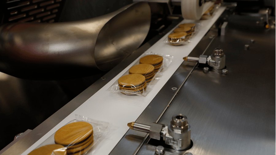 ACMA FLOW PRO flow wrapping machine for biscuits manufacturing